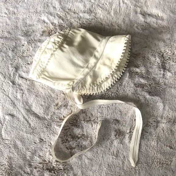 Infant / Toddler Bonnet - Picture 1 of 5